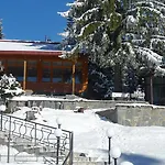 елица Хотел