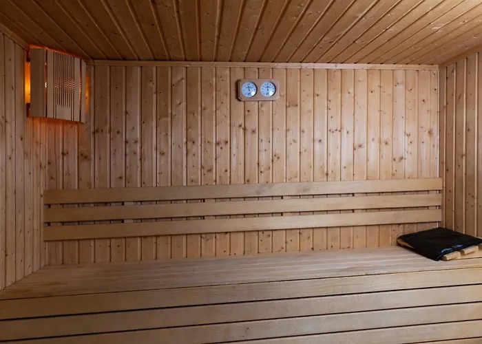 ホテル Elitza パンポロボ